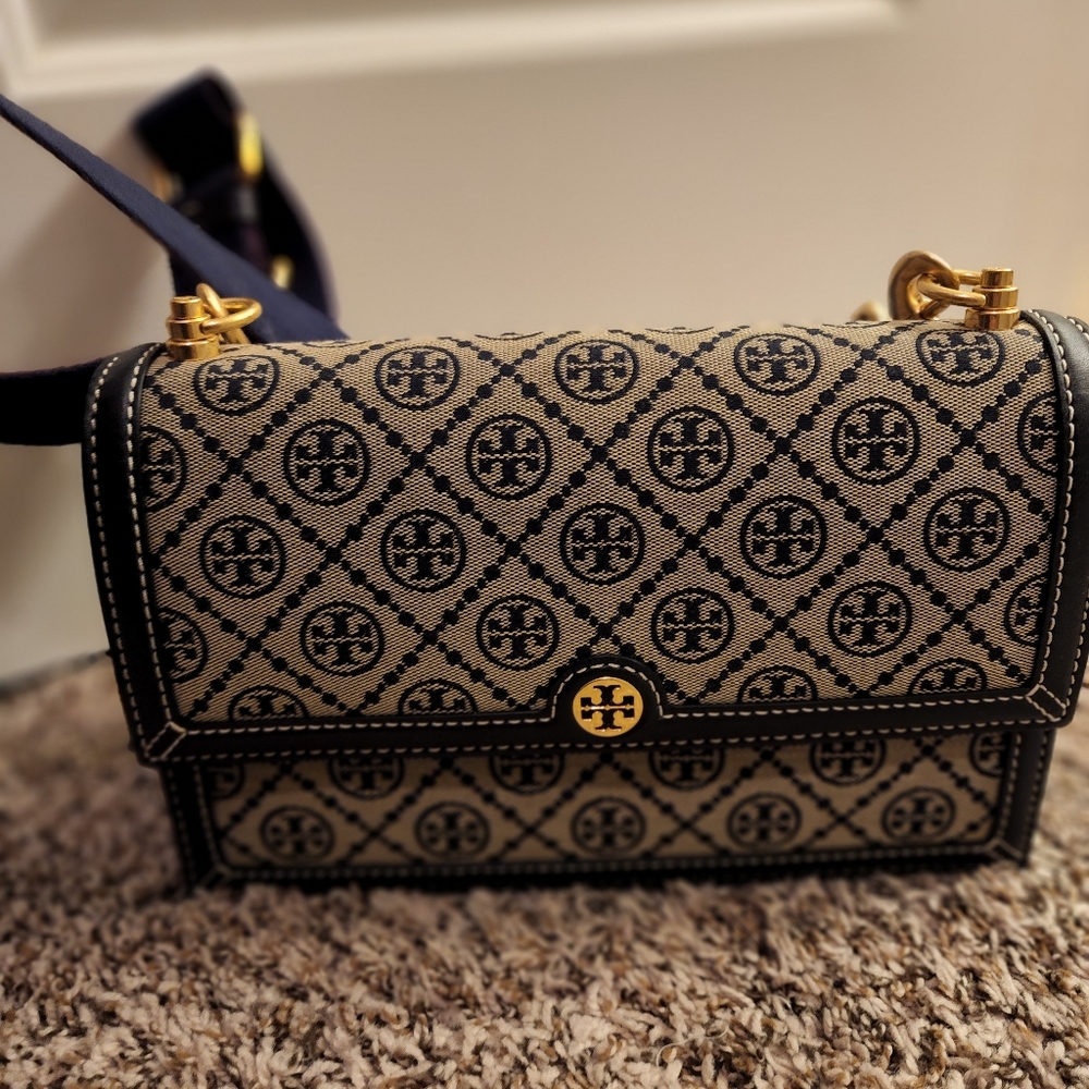T MONOGRAM JACQUARD SHOULDER BAG